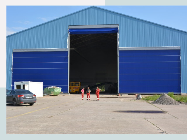 Ангарные ворота в Каменск-Шахтинский от СтальСтрой-Ксш по цене 618 руб.